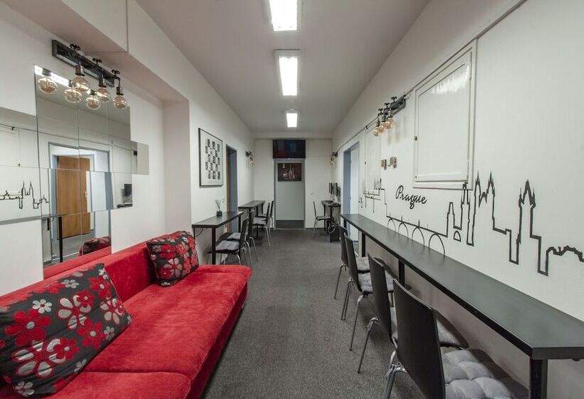 هتل Hostel And Apartment Blue88