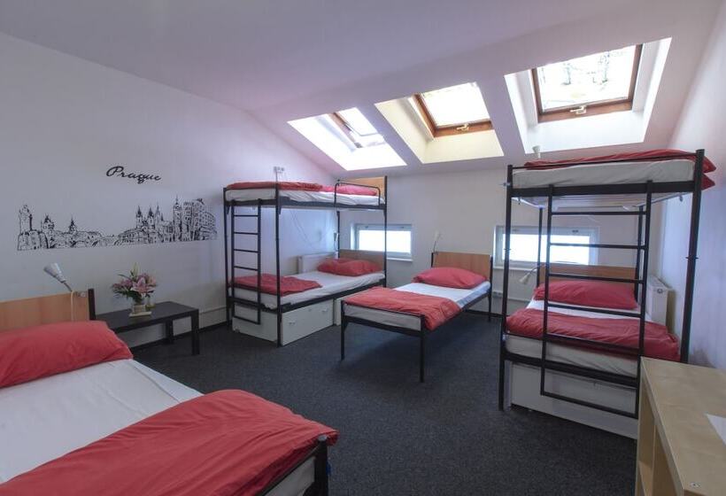 هتل Hostel And Apartment Blue88