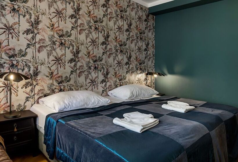 هتل Louren The Bridge Inn