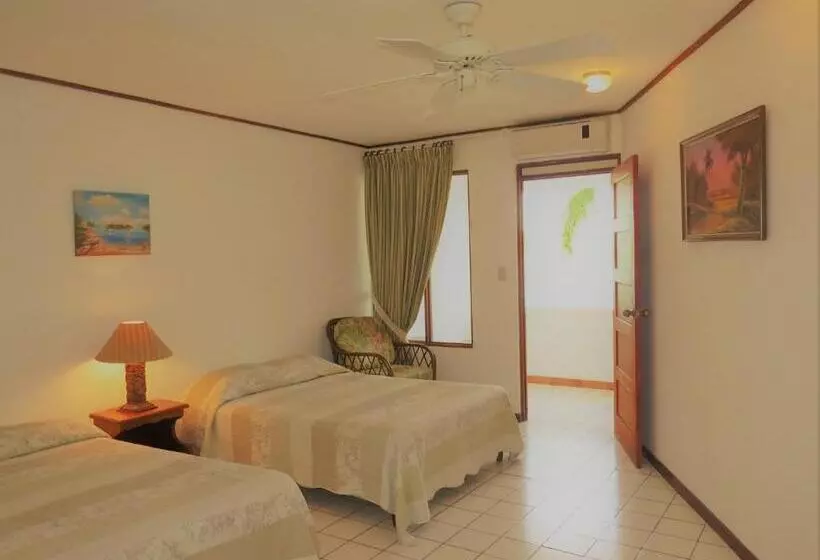 Hotelli Flamingo Marina