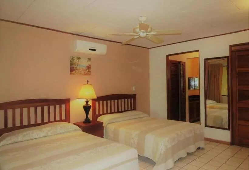 Hotelli Flamingo Marina