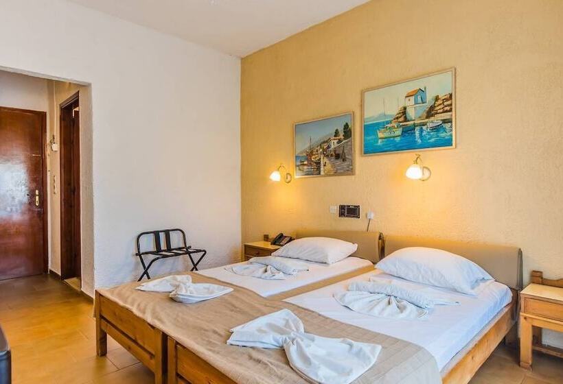 בית מלון כפרי Marlena   Adults Only