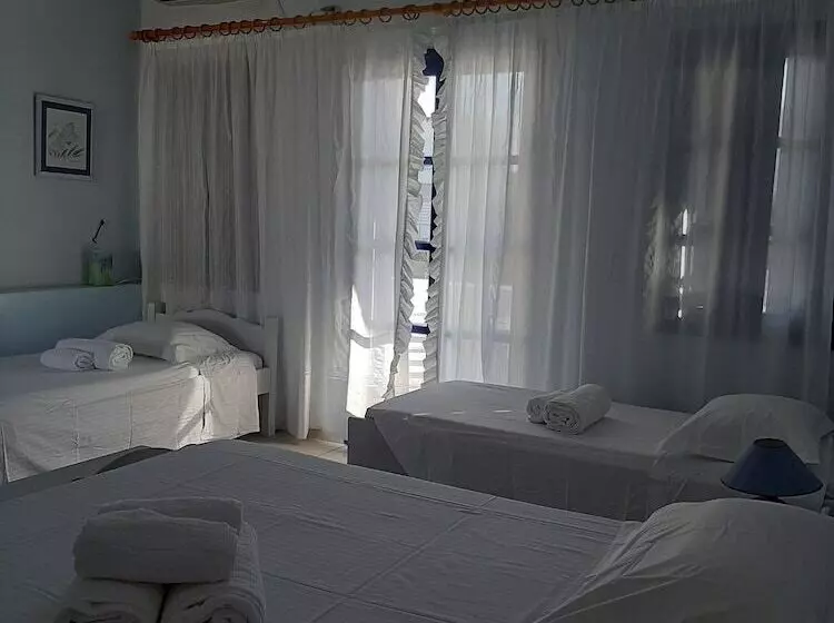 ホテル Nefeli Villa