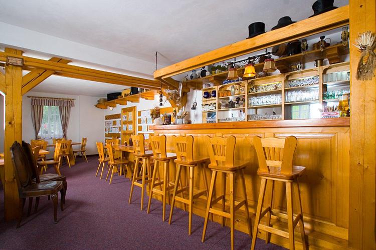 Отель Pension Samohel