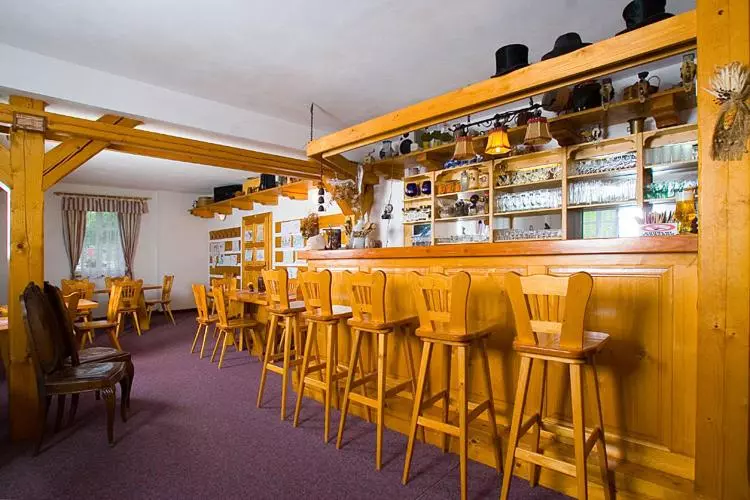 ホテル Pension Samohel