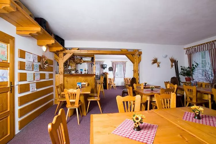 ホテル Pension Samohel