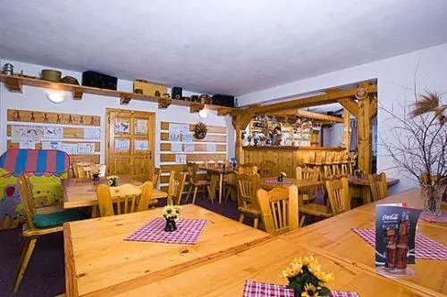 ホテル Pension Samohel