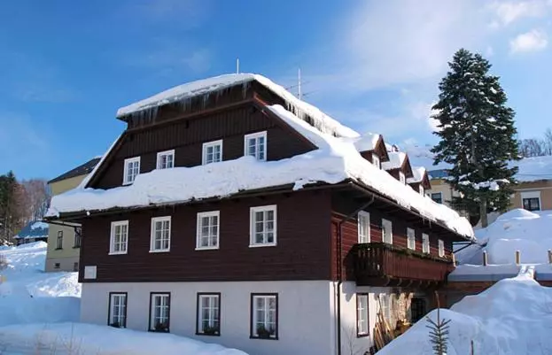 ホテル Pension Samohel