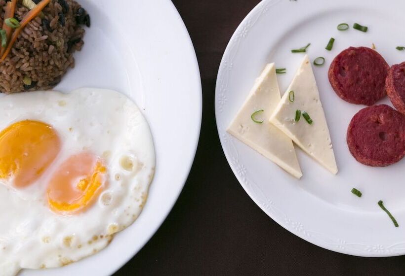 فندق Puntarenas Beach