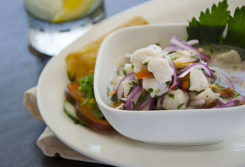 فندق Puntarenas Beach