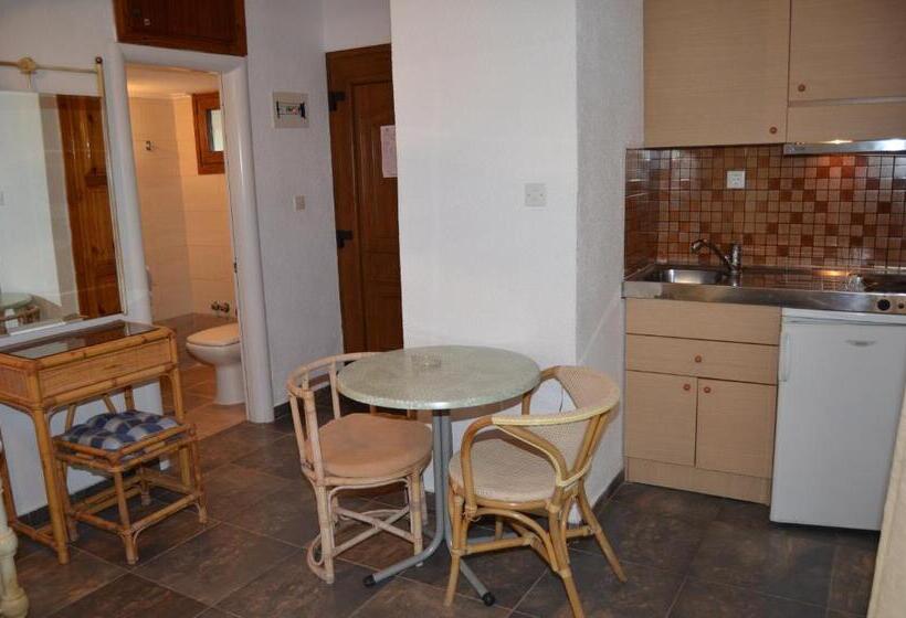 בית מלון כפרי Rigakis