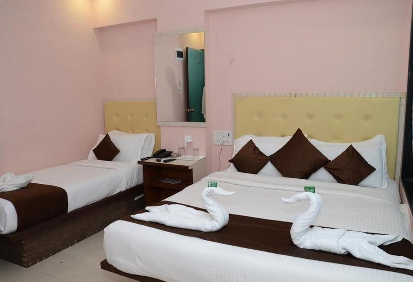 Hotel Sai Leela Residency