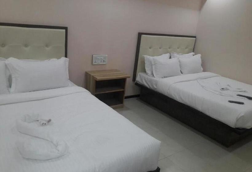 Hotel Sai Leela Residency