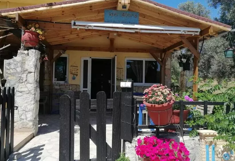 Hotelli Villa Costas   Popi