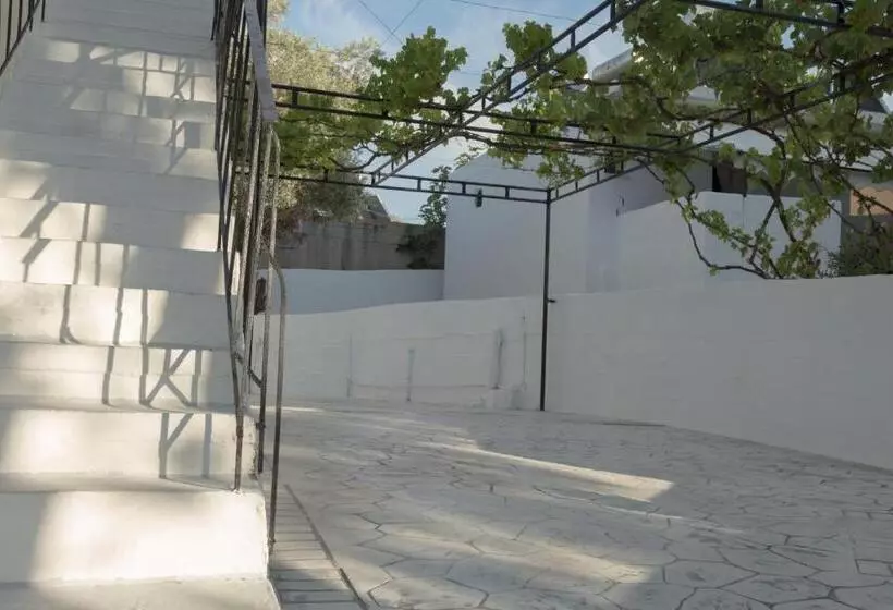 ホテル Villa Elpiniki