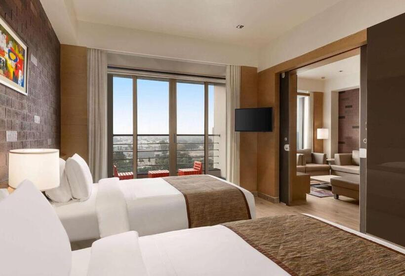 هتل Wyndham Ahmedabad Shela