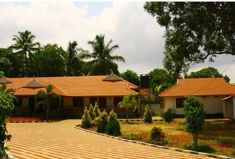 ペンション Baywatch Beach Resort