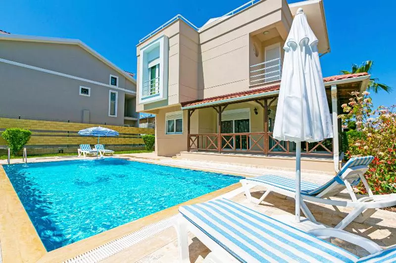 Hotelli Paradise Town Villa Despina