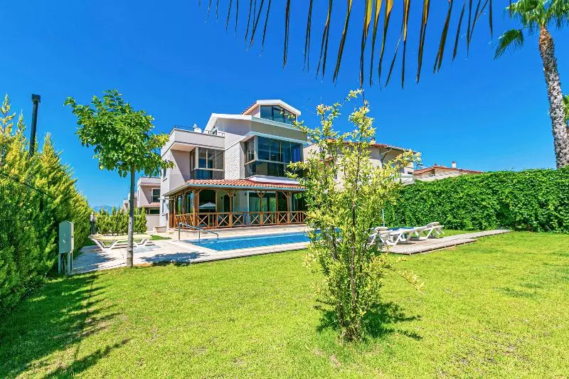 ホテル Paradise Town Villa Estella