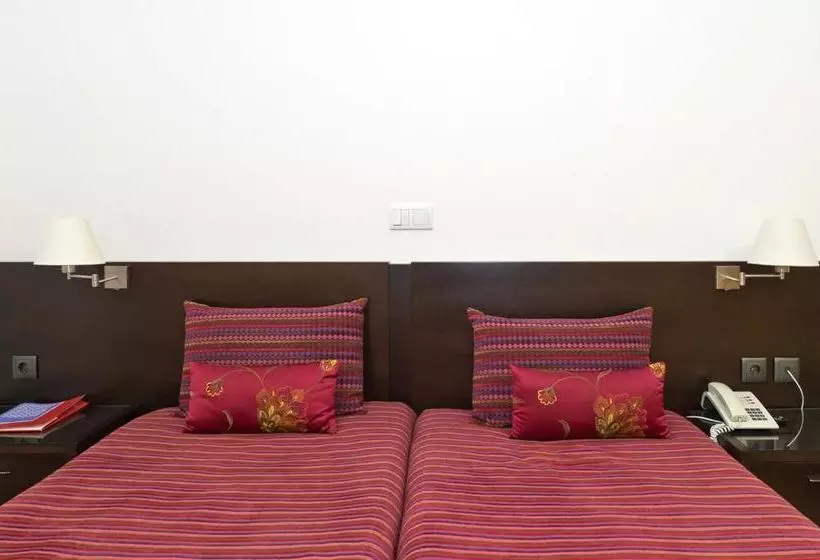 Bed and Breakfast Alojamento Alboi