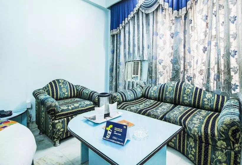Fabhotel Mayfair Inn