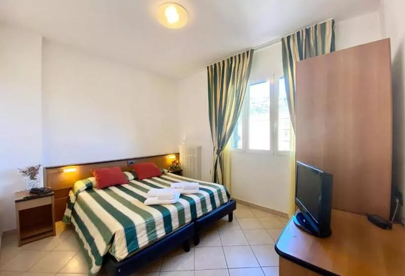 ホテル Albergo Villa Ada