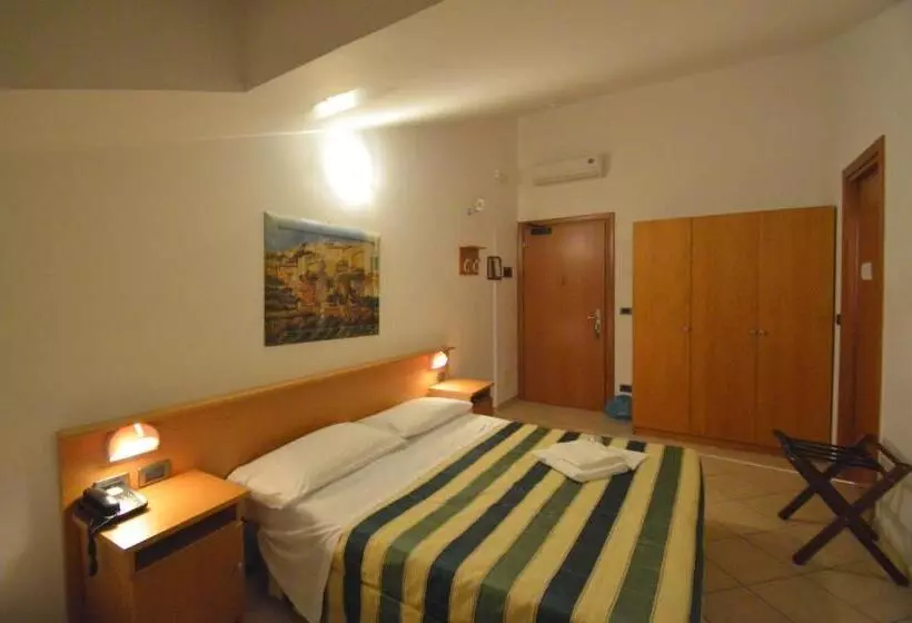 ホテル Albergo Villa Ada