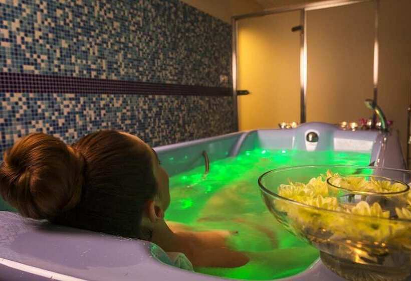 Hotel Bristol Georgy House