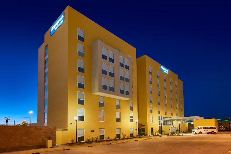 فندق City Express By Marriott Rosarito