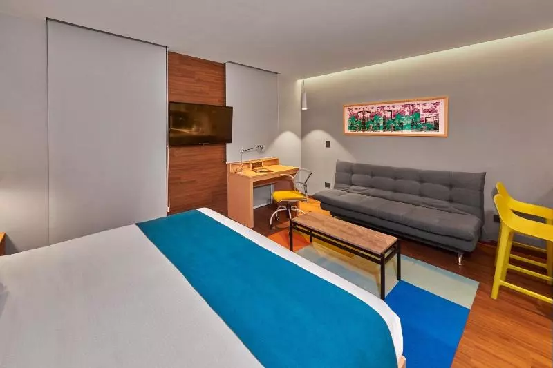 ホテル City Express Suites By Marriott Silao Aeropuerto