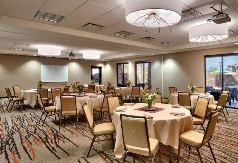 ホテル Courtyard By Marriott Sedona