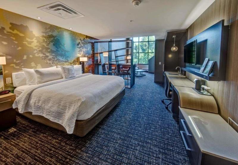 Отель Courtyard By Marriott Oxford