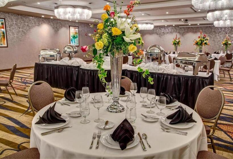 Отель Courtyard By Marriott Oxford