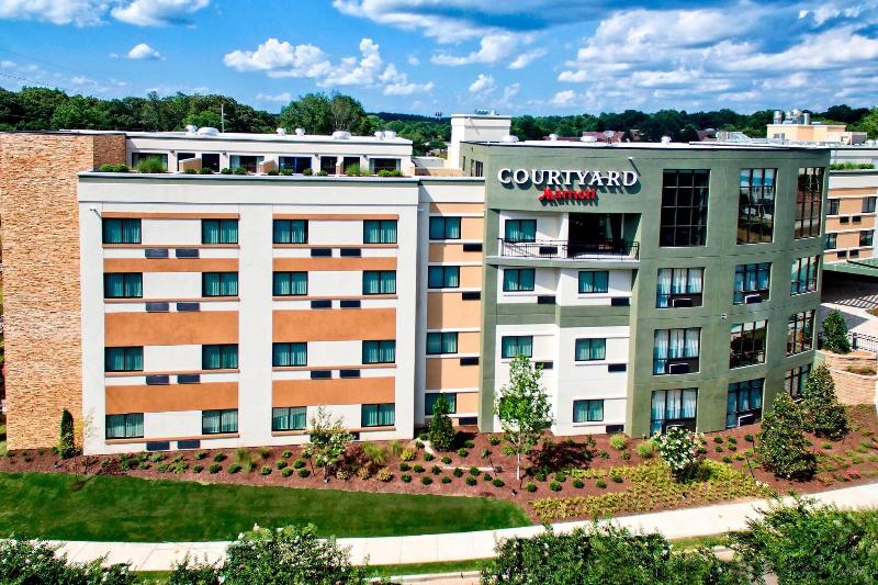 Отель Courtyard By Marriott Oxford