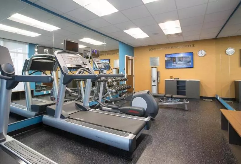 ホテル Fairfield Inn & Suites By Marriott Burlington