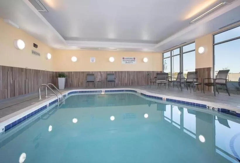ホテル Fairfield Inn & Suites By Marriott Burlington