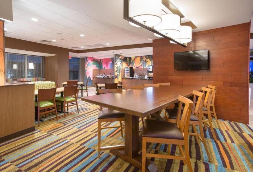 호텔 Fairfield Inn & Suites By Marriott Burlington