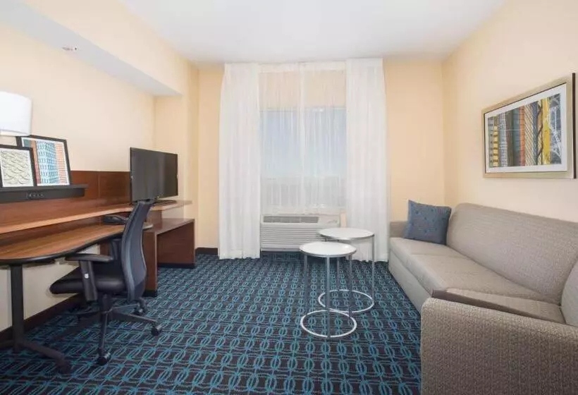 ホテル Fairfield Inn & Suites By Marriott Burlington