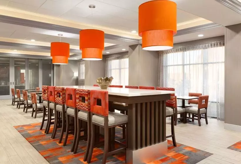 ホテル Hampton Inn North Olmsted Cleveland Airport