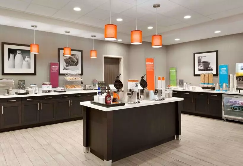 ホテル Hampton Inn North Olmsted Cleveland Airport