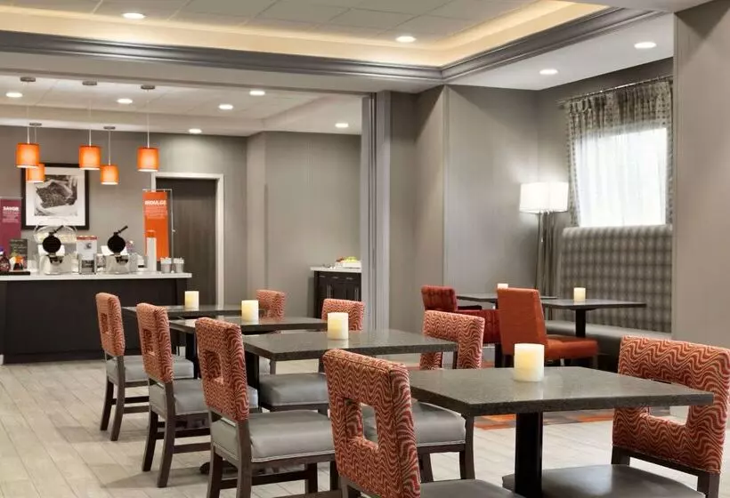 ホテル Hampton Inn North Olmsted Cleveland Airport