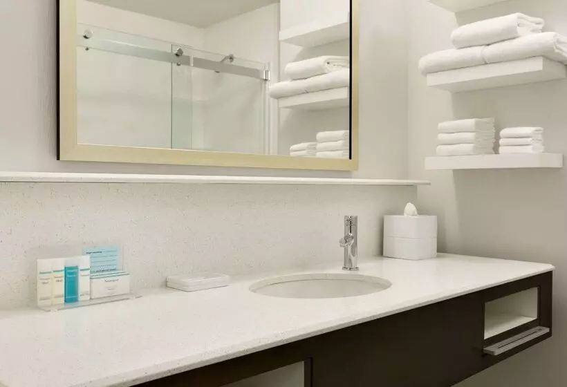 ホテル Hampton Inn North Olmsted Cleveland Airport