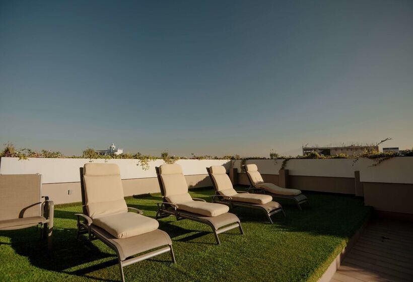 هتل Hilton Garden Inn Puebla Angelópolis, Mexico