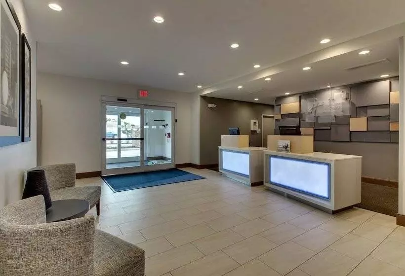 هتل Holiday Inn Express & Suites Ithaca, An Ihg