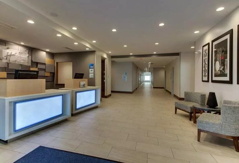 هتل Holiday Inn Express & Suites Ithaca, An Ihg
