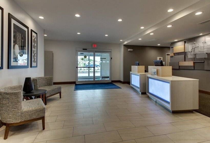 فندق Holiday Inn Express & Suites   Ithaca, An Ihg