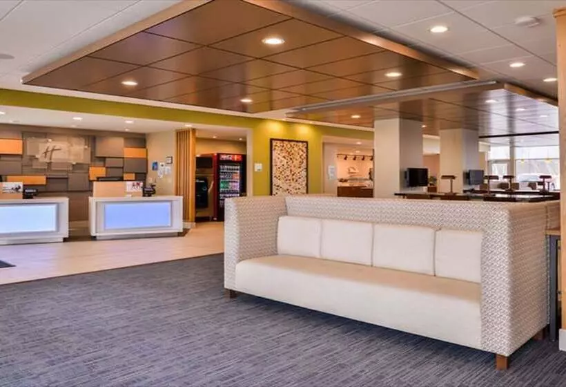 ホテル Holiday Inn Express & Suites Parkersburg East, An Ihg