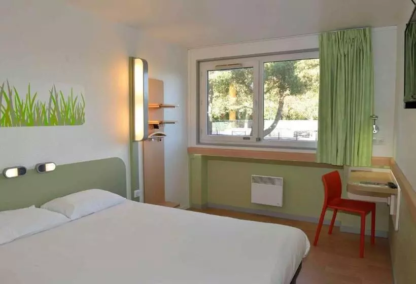 ホテル Ibis Budget Bordeaux Lac