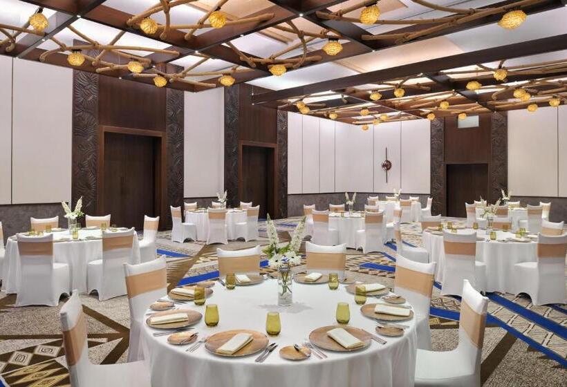 Отель Lapita, Dubai Parks And Resorts, Autograph Collection