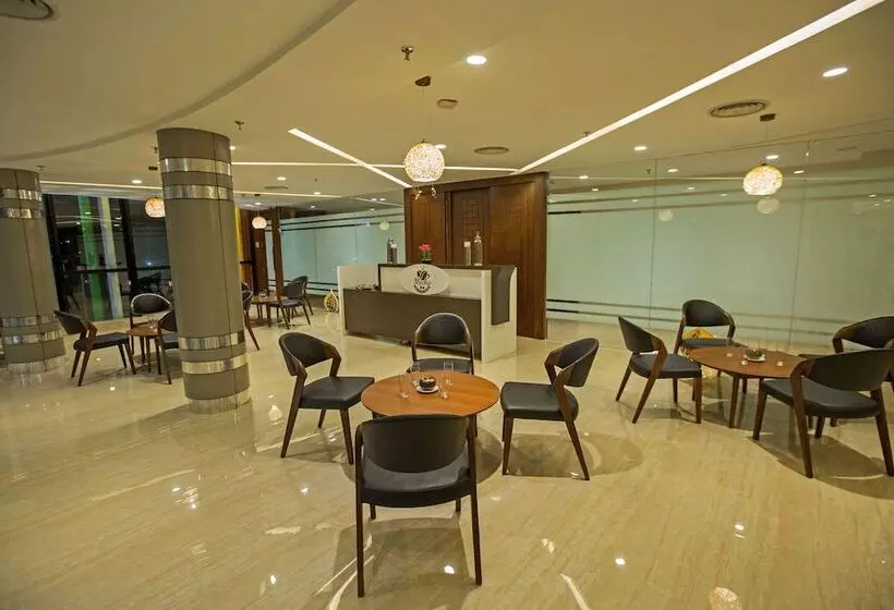 Hotelli M Crown